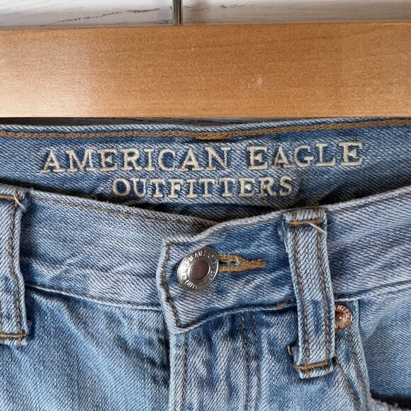 American Eagle Outfitters Shorts SZ 6 Vintage High Rise Distressed Cut Off Vacay - Picture 2 of 15